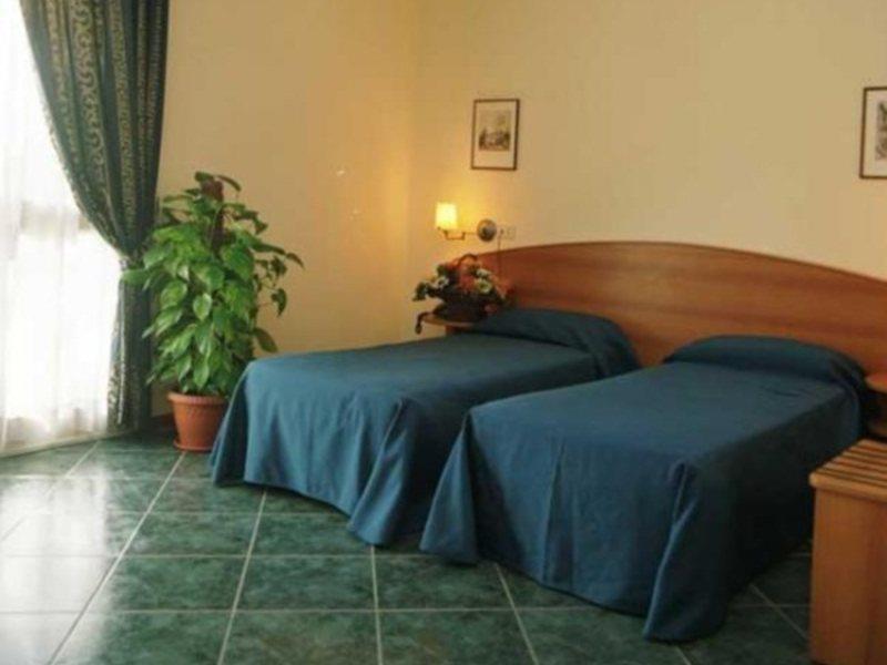Hotel Palacavicchi Ciampino Buitenkant foto