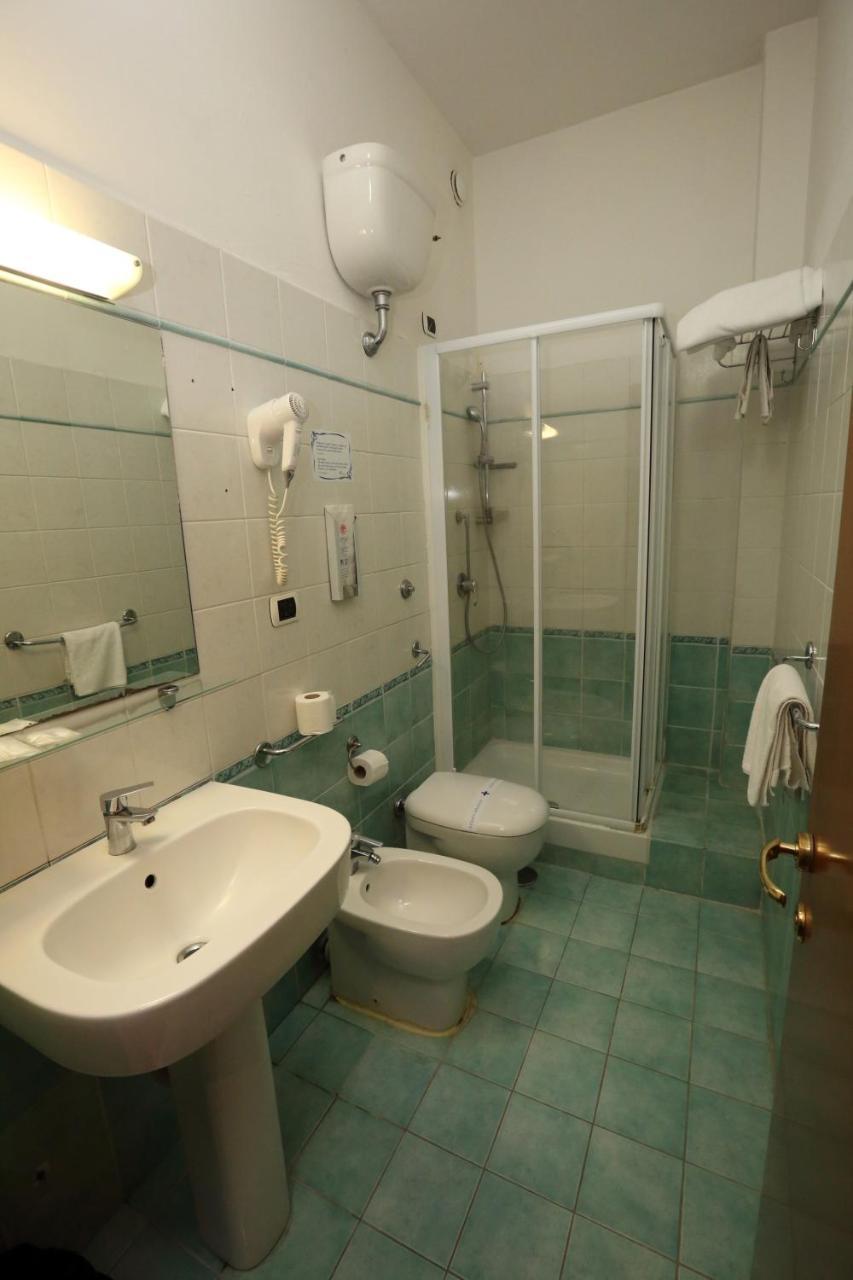 Hotel Palacavicchi Ciampino Buitenkant foto