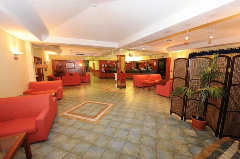 Hotel Palacavicchi Ciampino Buitenkant foto