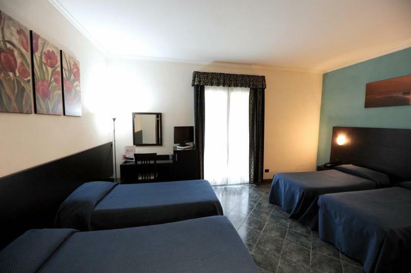 Hotel Palacavicchi Ciampino Buitenkant foto